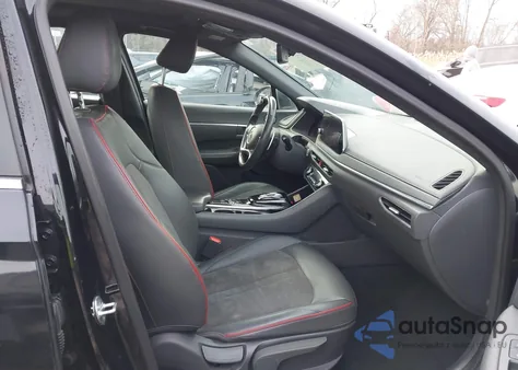 2022 Hyundai Sonata Sel Plus z USA, uszkodzony, nr VIN 5NPEJ4J27NH141622